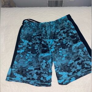 Under Armour Athletic Shorts Blue and Black Graphic XXL
